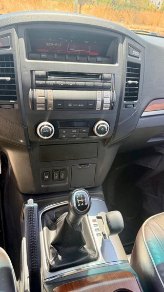 Mitsubishi Montero 2014