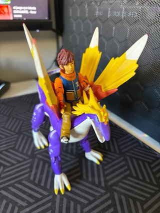 Figuras Invizimals Protagonista y Dragón