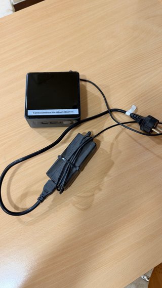 Intel NUC NUC6CAYH Mini PC
