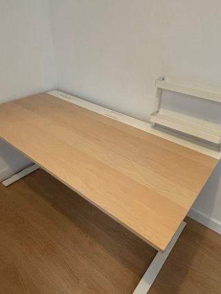 Escritorio Ikea regulable en altura Mittzon 160x80