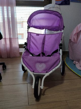 Carro de Muñecas Plegable Morado muy buen estado.