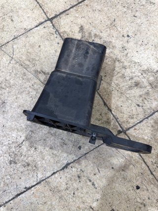 Borde Parachoques Delantero Der Peugeot 9682791280