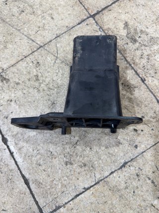 Borde Parachoques Delantero Der Peugeot 9682791280