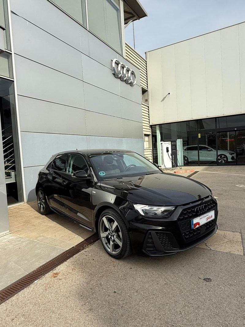 Audi A1 Sportback 30 TFSI Adrenalin black line 6 vel. 2022, foto 8