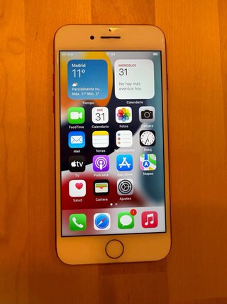 iPhone 7 128GB Product Red