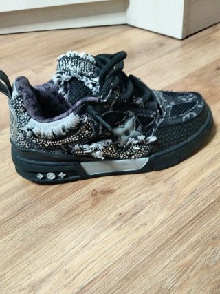 Zapatillas LV Skate x Swarovski Talla 40-41
