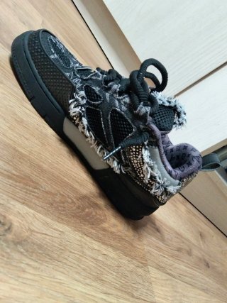 Zapatillas LV Skate x Swarovski Talla 40-41