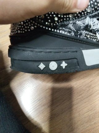 Zapatillas LV Skate x Swarovski Talla 40-41