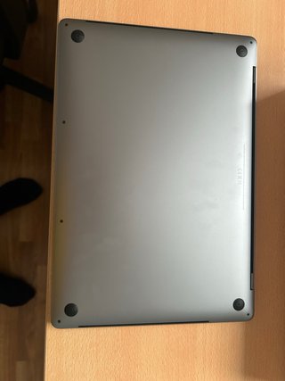 MacBook Pro i7 16GB RAM 512GB SSD RadeonPro5300M