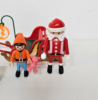 Trineo Navideño Playmobil con Reno y Figuras