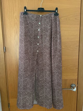 Falda midi de lunares