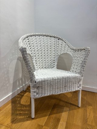 Sillón mimbre blanco lacado