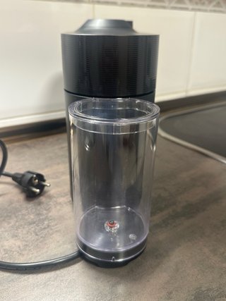 Cafetera Nespresso Vertuo ENV90.B Negra