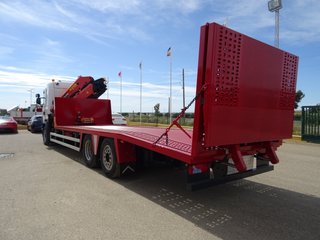 Scania G 400-CAMIONES PORTAMAQUINARIAS