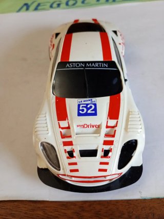 Scalextric Aston Martin DBR-9 Leer DESCRIPCIÓN