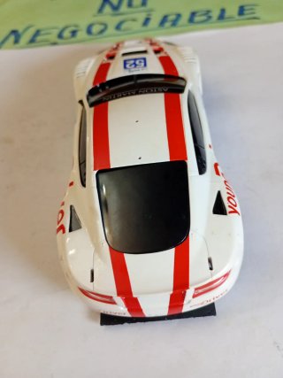 Scalextric Aston Martin DBR-9 Leer DESCRIPCIÓN
