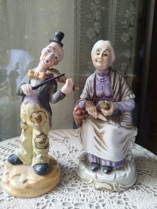 2 Statuine in porcellana