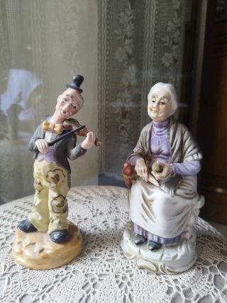 2 Statuine in porcellana