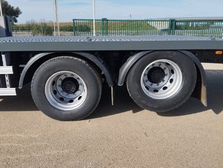 Volvo FH 500-CAMIONES PORTAMAQUINARIAS