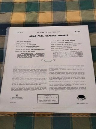 Lote 2 Vinilos Arias para Tenores y Caruso