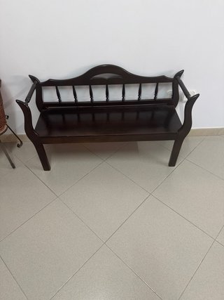 Sillón Alargado de Madera