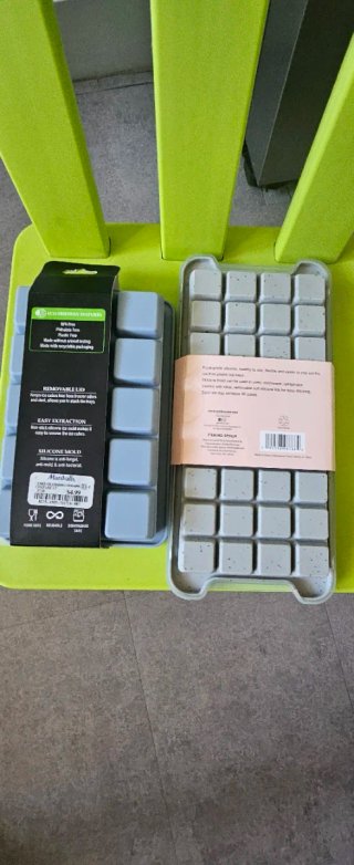 2 Moldes de Silicona para Hielo con Tapa