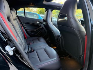 Mercedes-Benz GLA 45 AMG 2017 NACIONAL 140.000KM