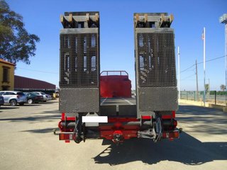 Volvo FL 320-CAMIONES PORTAMAQUINARIAS