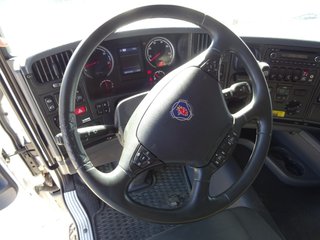 Scania G 400-CAMIONES PORTAMAQUINARIAS