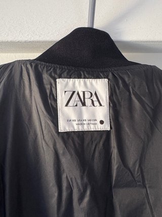 Chaqueta Zara acolchada negra Talla M