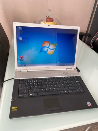 Portátil Sony VAIO Full HD 1080