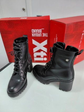 Botines Xti Negros