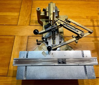 Pantógrafo para grabar metal con diamante