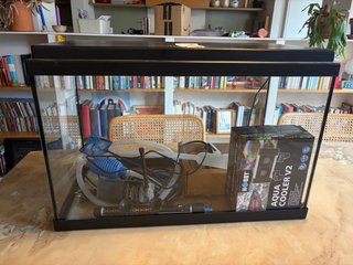 Acuario/pecera 64L + extras + Ventilador