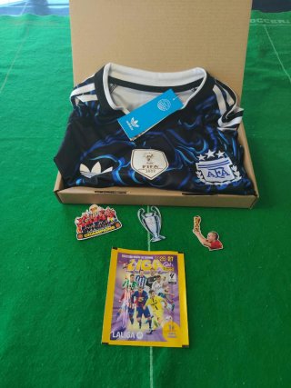 CAJA SORPRESA DE CAMISETA DE FÚTBOL ELITE