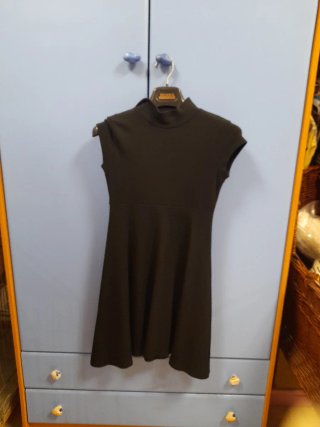 Vestido negro corto, lote  de  3  vestidos