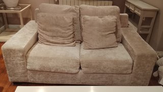 Sofá 2 plazas beige terciopelo