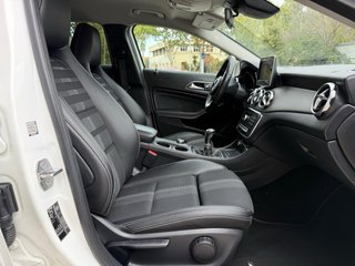 Mercedes-Benz GLA 180 2018 NACIONAL 230.000KM