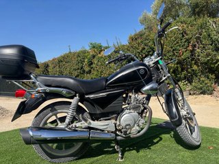 Yamaha YBR 125 Custom