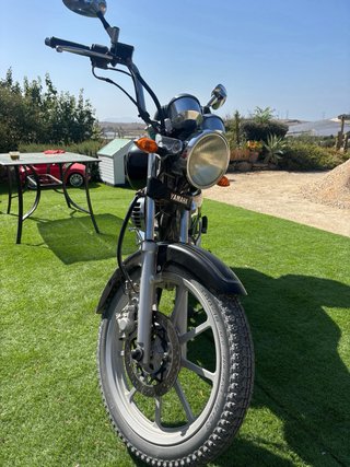 Yamaha YBR 125 Custom