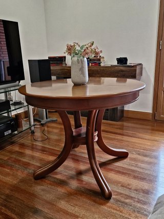Mesa redonda de comedor/sala de madera