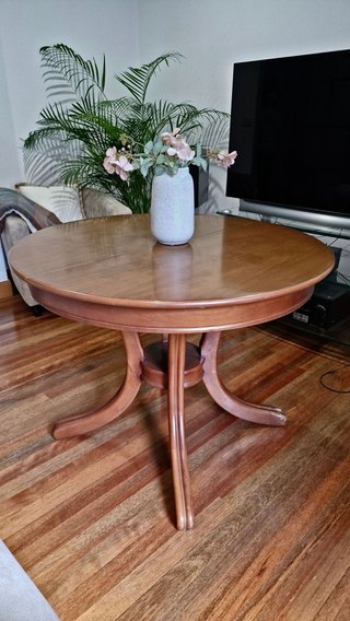 Mesa redonda de comedor/sala de madera