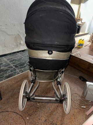 Carrito de bebé clásico