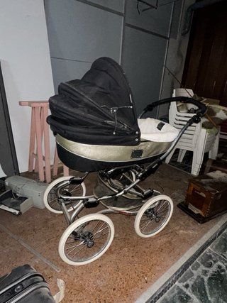 Carrito de bebé clásico