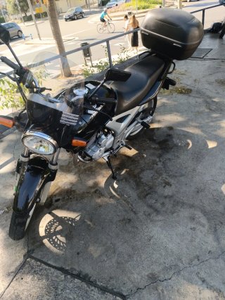 Moto Honda CBF 250 Negra