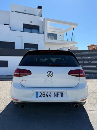 Volkswagen Golf 7 GTI