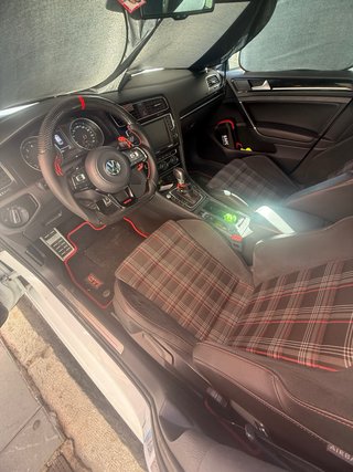 Volkswagen Golf 7 GTI