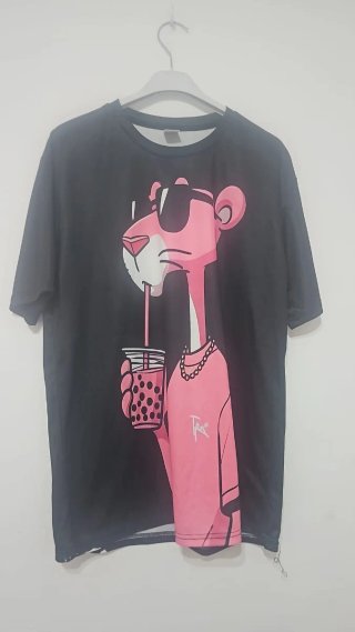 Camiseta Pink Panther con bebida