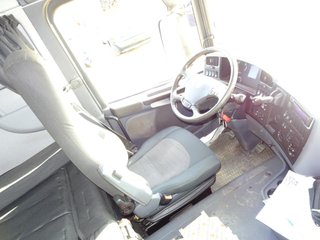 Scania R 440 - CAMION PLATAFORMA PARA TRONCOS
