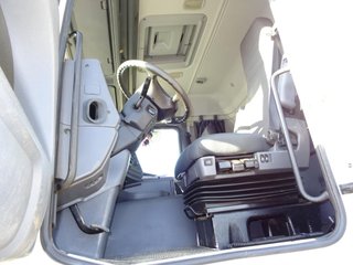 Scania R 440 - CAMION PLATAFORMA PARA TRONCOS